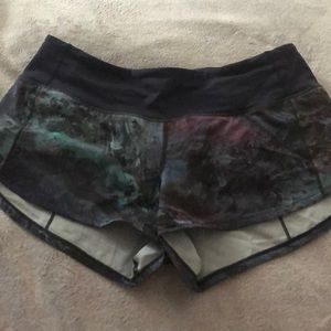 RARE Lululemon Speed shorts size 4